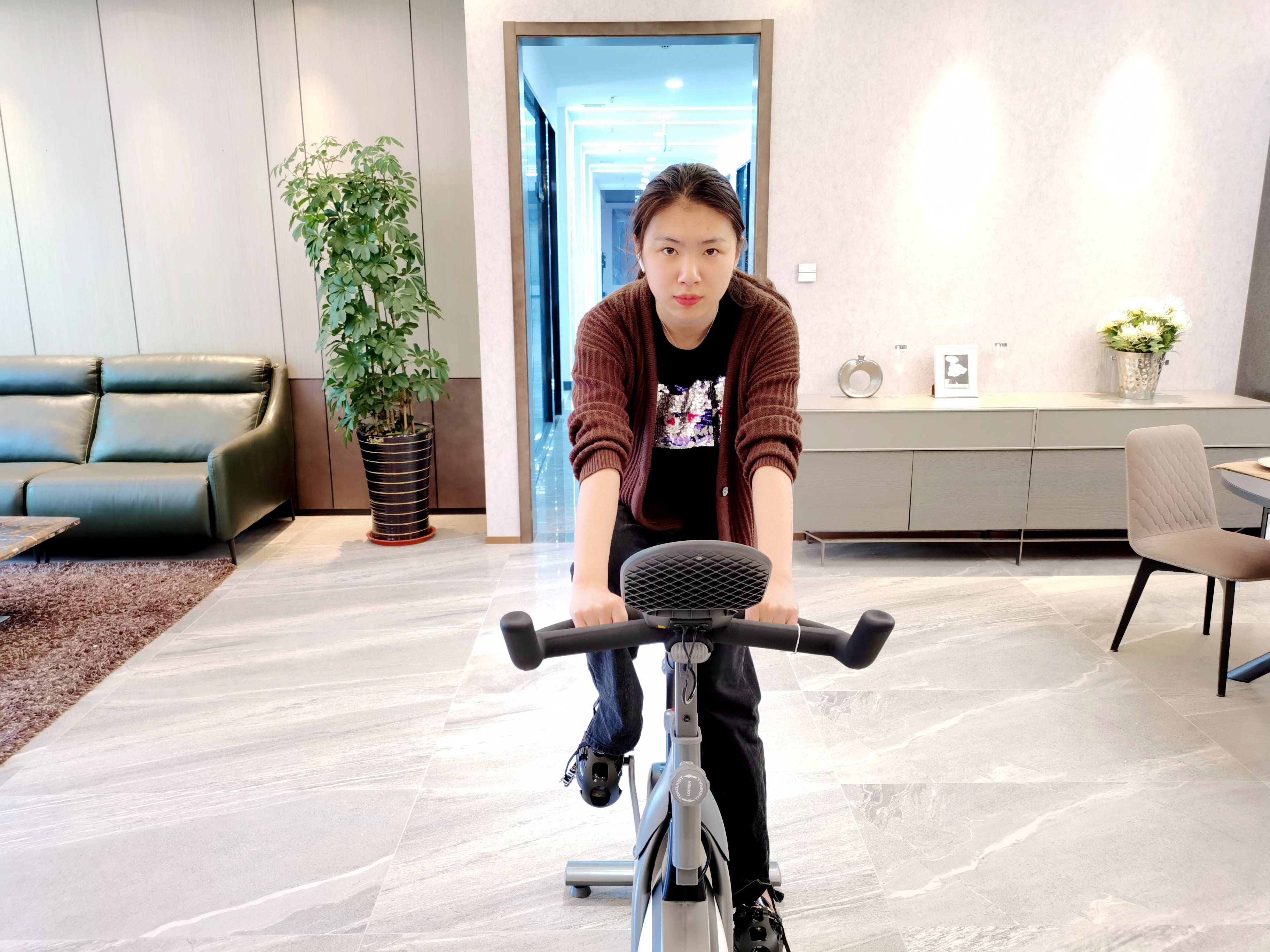 体美身健魅力无限,华为智选mobifitness动感单车对标私人教练