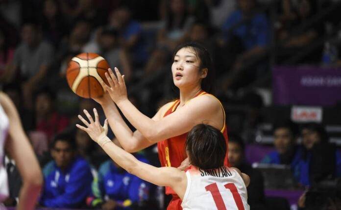 中国女篮猛将真多,cba大姐大一飞冲天,辽宁女篮要夺冠