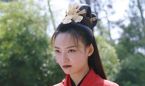 原创十大绝美反派女boss,黑化不靠烟熏妆,又飒又坏就问你怕不怕