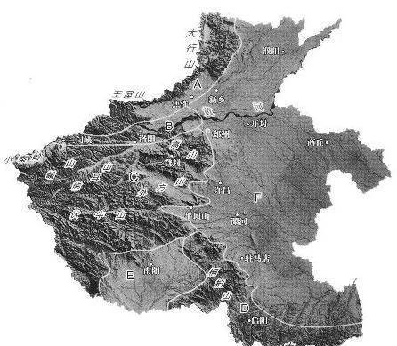 它地处南阳盆地和江汉平原狭长通道的核心位置,是中原地区南北陆路