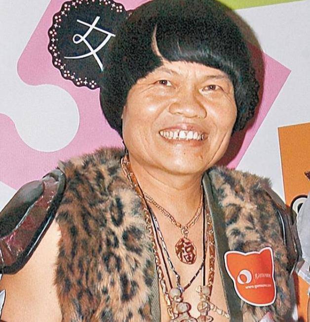 原创他是香港丑星身家上亿被妻子挥霍一空如今的他过得怎样