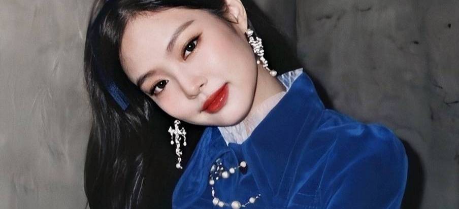 yg小公主jennie引争议,新歌的护士造型到底是谁的锅?