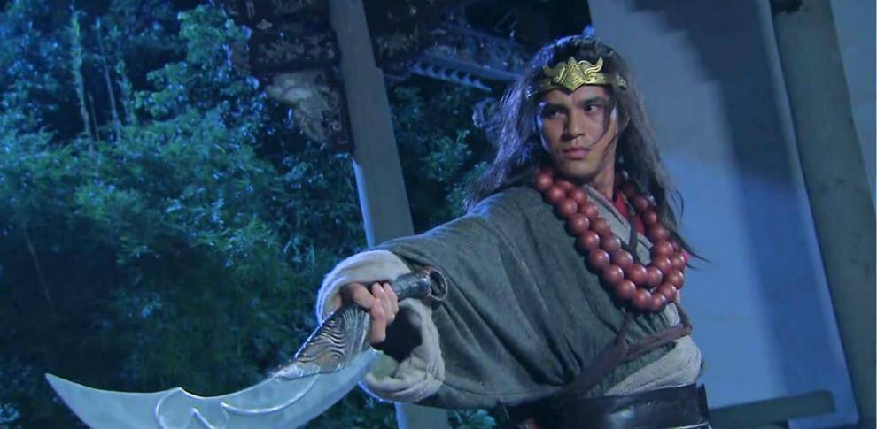 原创飞天蜈蚣的徒弟强买武松念珠,武松回答九个字,然后拔出了双戒刀