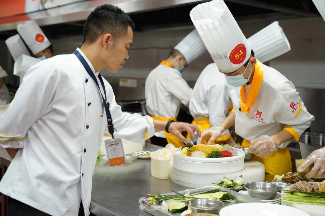 "厨"类拔萃丨华南烹饪冷菜争霸赛决赛惊艳众人,大家快