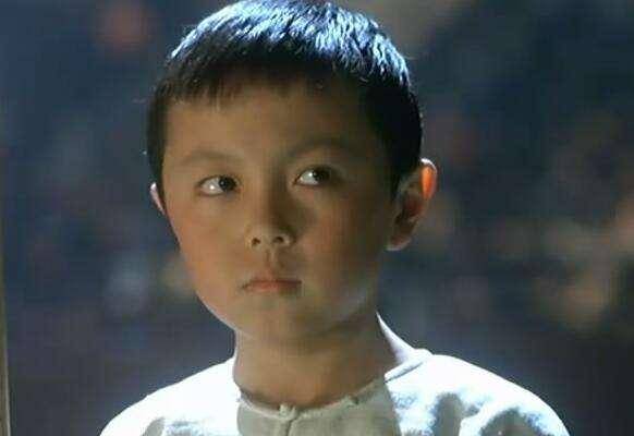 一代童星没落史:李连杰接班人谢苗翻红艰难,悄悄娶回仙3圣姑?