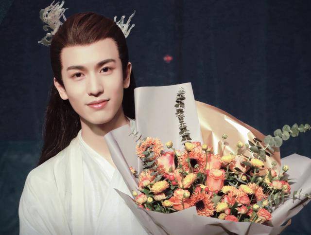 原创苍兰诀杀青后阵容曝光除了王鹤棣虞书欣还有徐海乔加盟