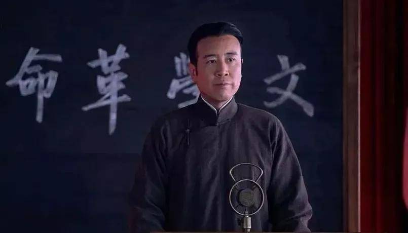 爆红的《觉醒年代》,是一部伟大的创业管理史