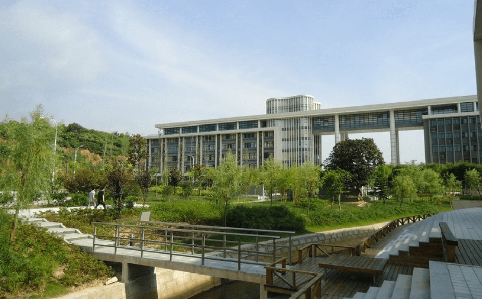 福建第1学院,实力比闽南师大还强,排名紧追集美,开始培养博士