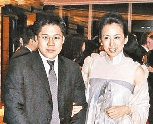 原创朱玲玲霍震霆结婚27年,离婚时却拒分家产,背后原因让人自愧不如