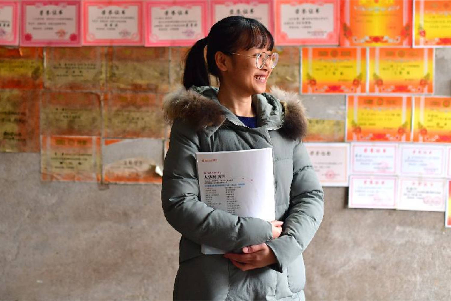 原创2021回看当年感动清华的寒门状元收到录取书时还在工地干活