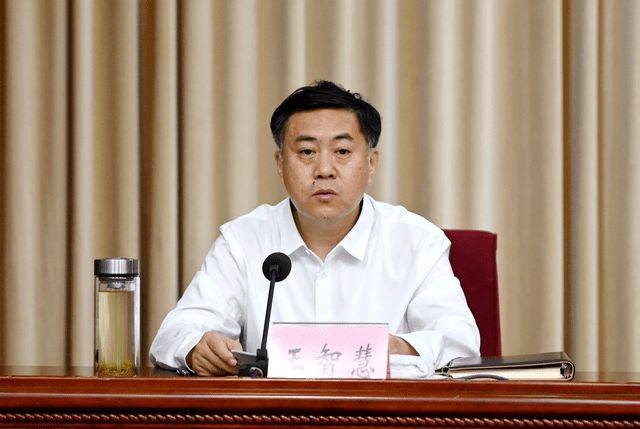 南阳市召开全市领导干部会议宣布省委任免决定