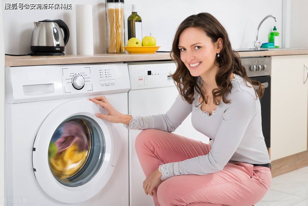 以防大家在用洗衣机洗衣服的时候衣物受到二次污染