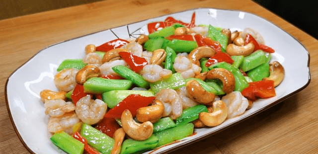 经典名菜"腰果虾仁,教你烹饪小技巧,香嫩爽滑,营养好味道棒_黄瓜