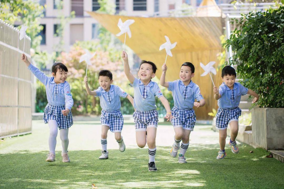 幼儿园毕业照创意姿势大全这样拍更有趣