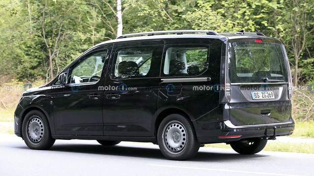 tourno connect的测试骡车,且该车似乎套用了大众caddy(参数|图片)的