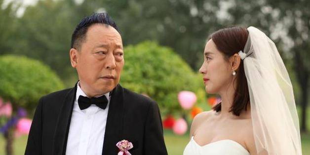 隐藏了27年,倪大红的妻子终于曝光,原来跟倪萍是一家人