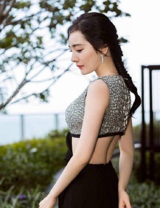 盘点娱乐圈以腰细著称的八大美女明星,谁最让人羡慕?