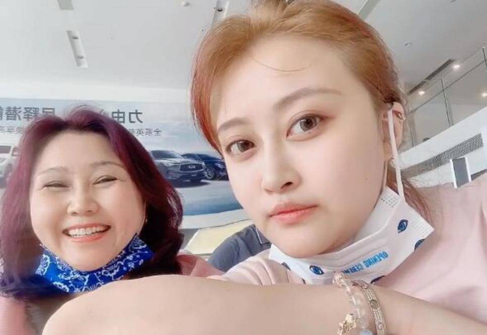 孙侨潞去世半年妈妈自曝患有抑郁症首次透露已和侨潞爸爸分手