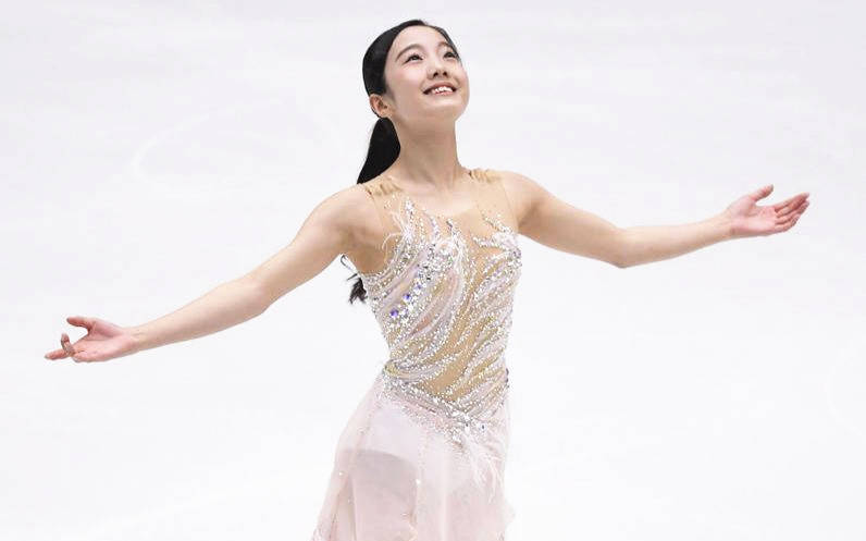 日本花样女神本田真凛,天使颜值魔鬼身材,穿短裙子自带仙女范