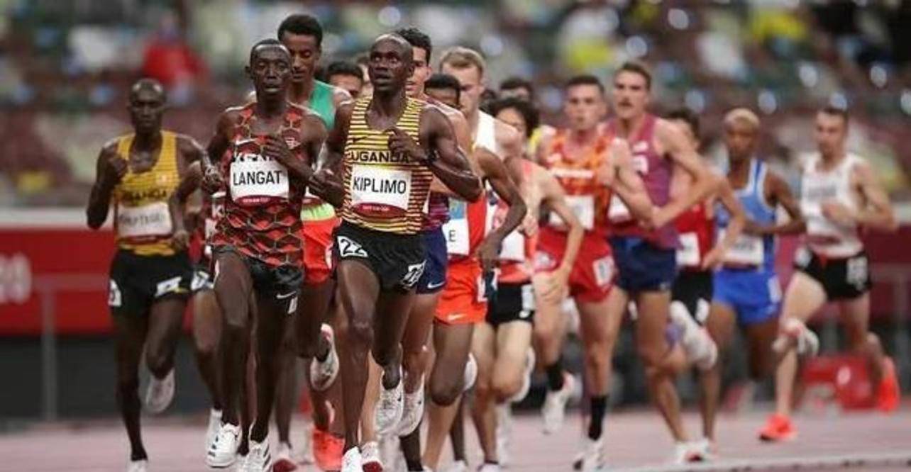 奥运田径首金21岁长跑天才最后400米狂飙力挫世界纪录保持者