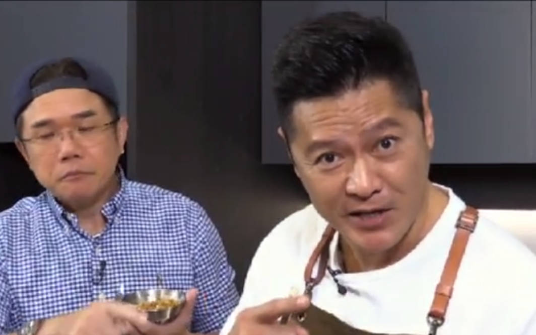 原创新加坡一哥李南星近况身材健硕状态好沉迷做菜将在网上卖饼