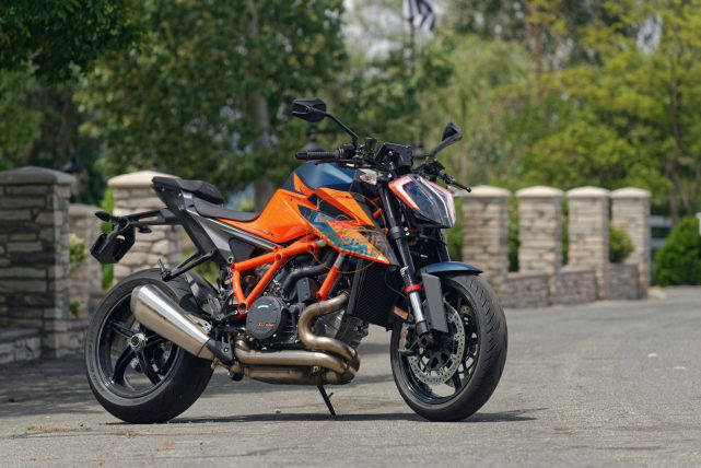 始于颜值忠于个性ktm1290superduker