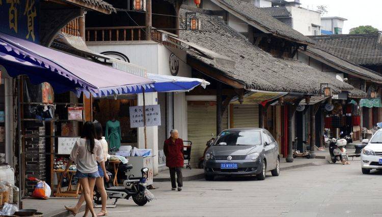 【旅游攻略】地点:成都崇州市怀远镇门票:完全免费交通:古镇距离成都