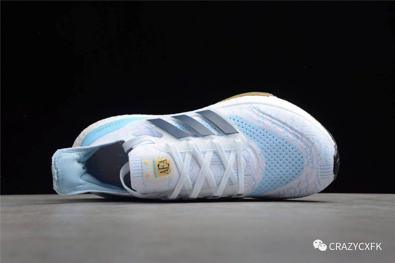 adidasultraboostub21阿迪达斯天蓝白跑鞋评测