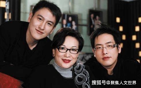 父亲生前留下上海133套房,每套市值上亿,他轻松跻身百亿富豪_汤珈铖