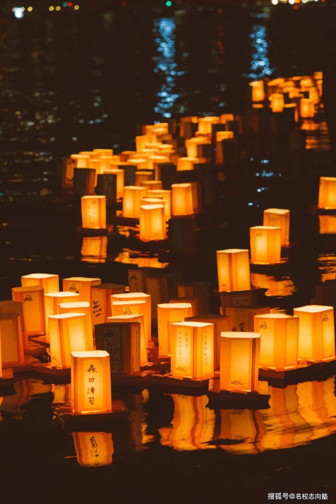 在日本,盂兰盆节是仅次于元旦(日本新年)的重要节日.