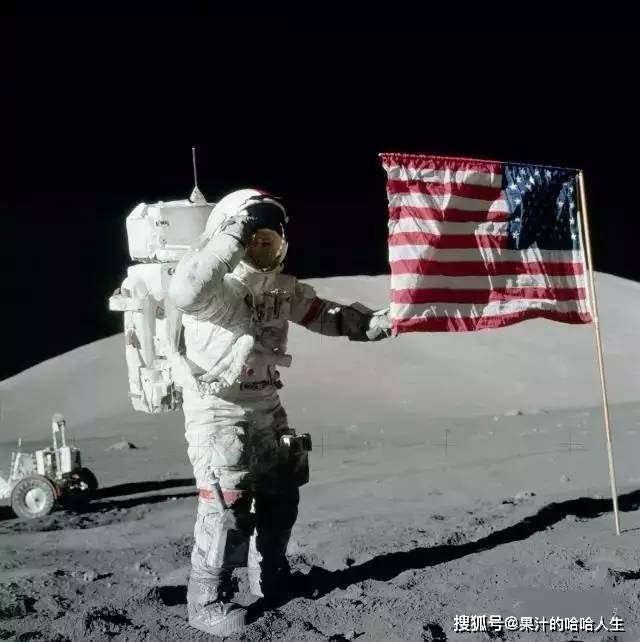 宇航员从月球看向地球时,为何会感到恐惧?