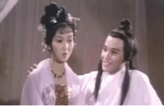 1977年香港佳视版电视剧《红楼梦》,毛舜筠饰林黛玉.