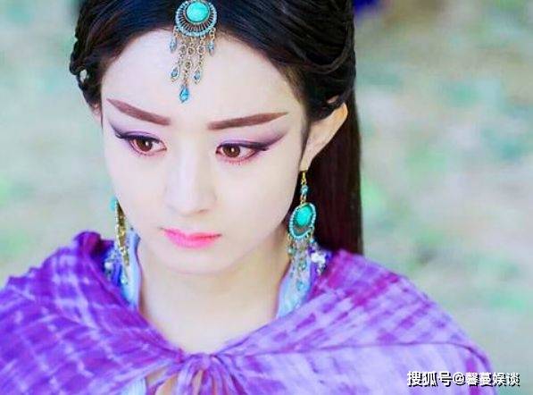 赵丽颖穿紫衣,唐嫣穿紫衣,陈钰琪穿紫衣,都不及她惊艳