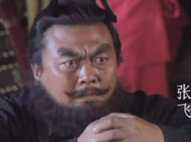 原创刘备就是个小商贩,靠什么镇住了万人敌的关羽和张飞,成了大哥?