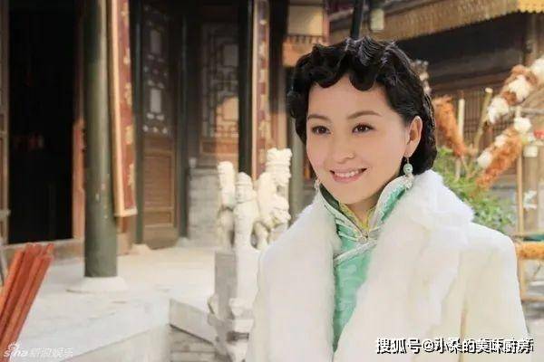 除了郭啸天之外,杨蓉饰演的朱八姐也分外讨喜.