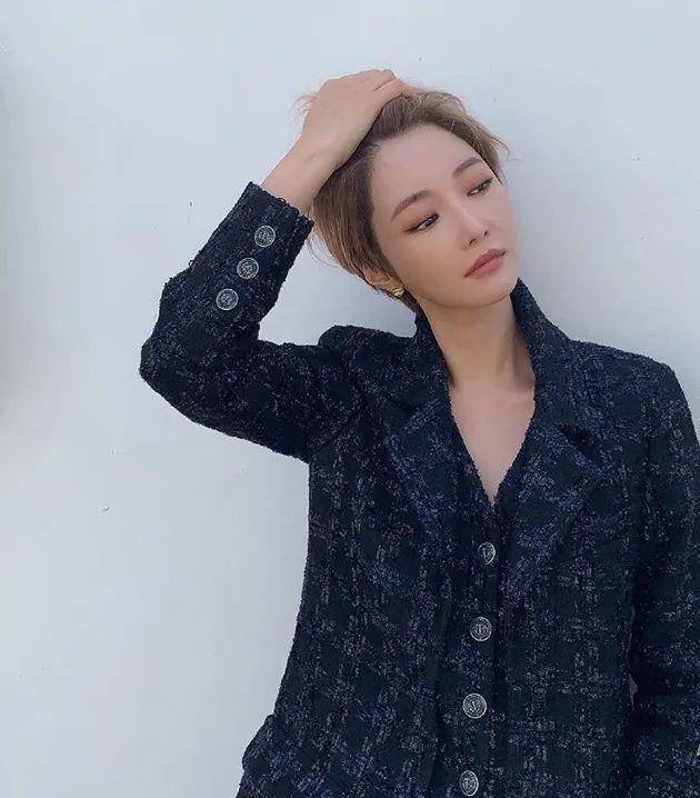 跟倪妮热巴剪最短的头发 做初秋最美的girl_短发