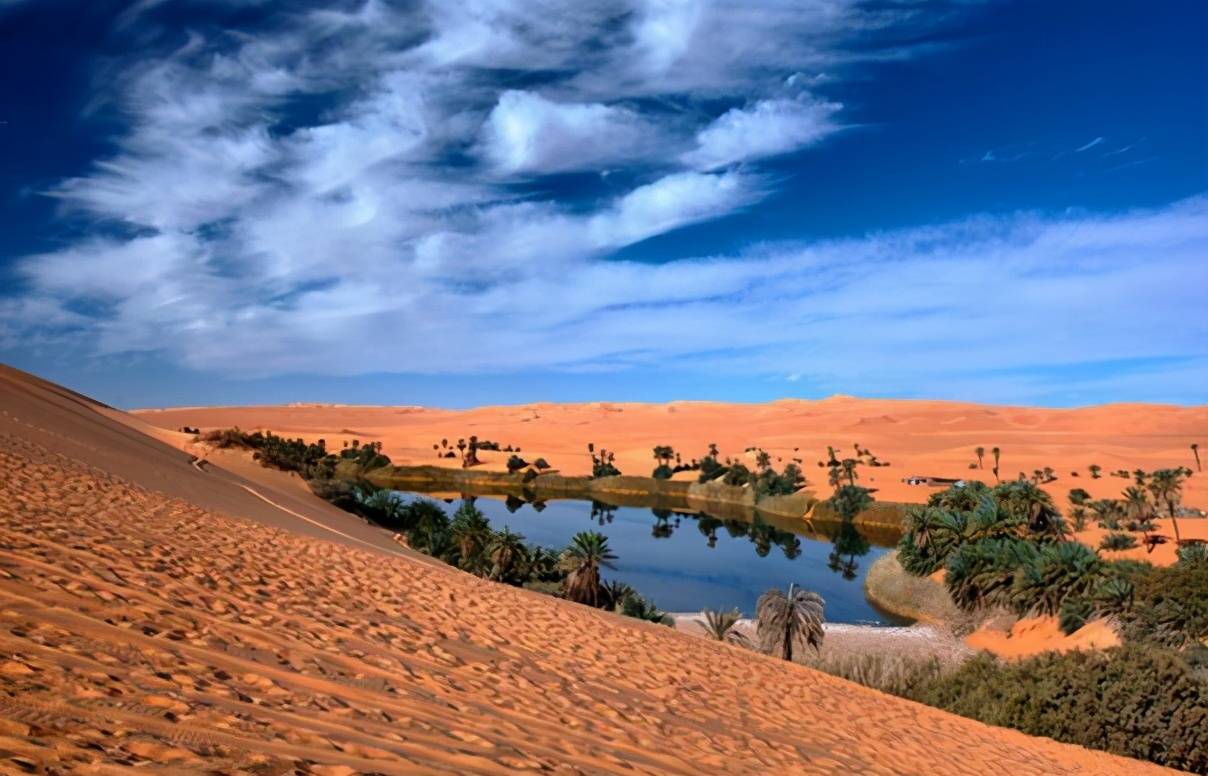 原创撒哈拉沙漠到底有多深如果把沙子都挖空底下还剩什么