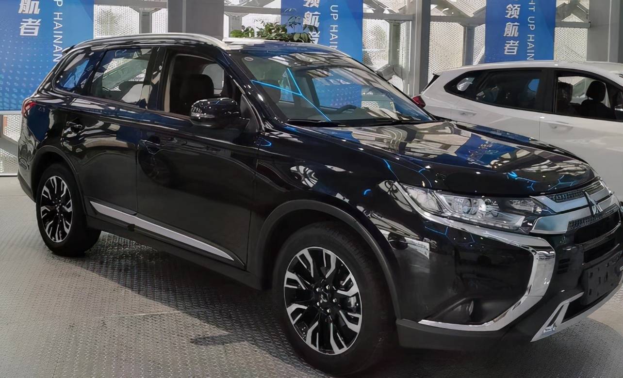 高性价比7座suv,大空间够舒适,跌破14万,带你看欧蓝德
