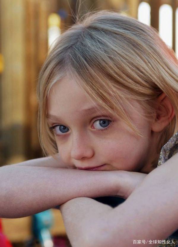 7岁演技不输成年人,小仙女-达科塔·范宁的美丽了解一