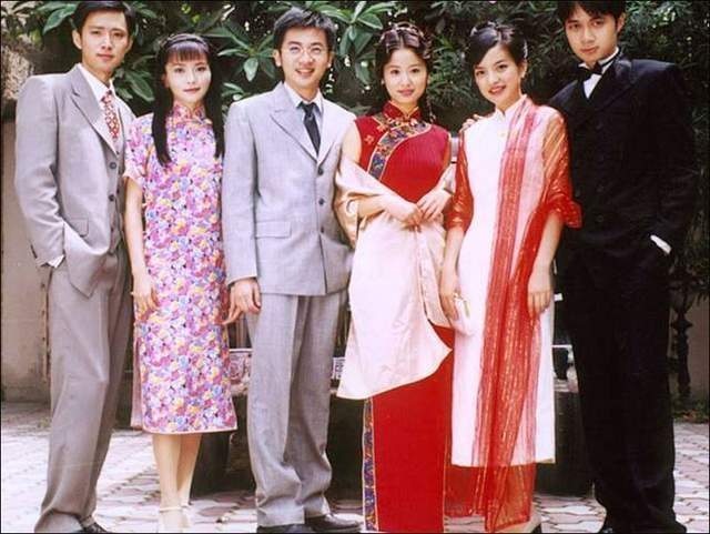 1988年,梁朝伟,吴岱融,黎美娴,谢宁主演了一部《绝代双骄》.