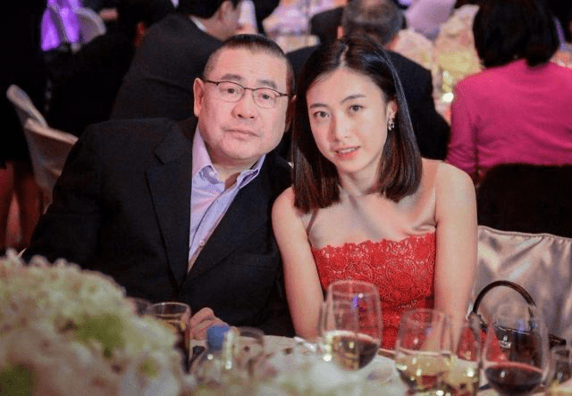 猎艳无数的刘銮雄为何独宠平淡无奇的甘比背后的原因让人唏嘘女明星
