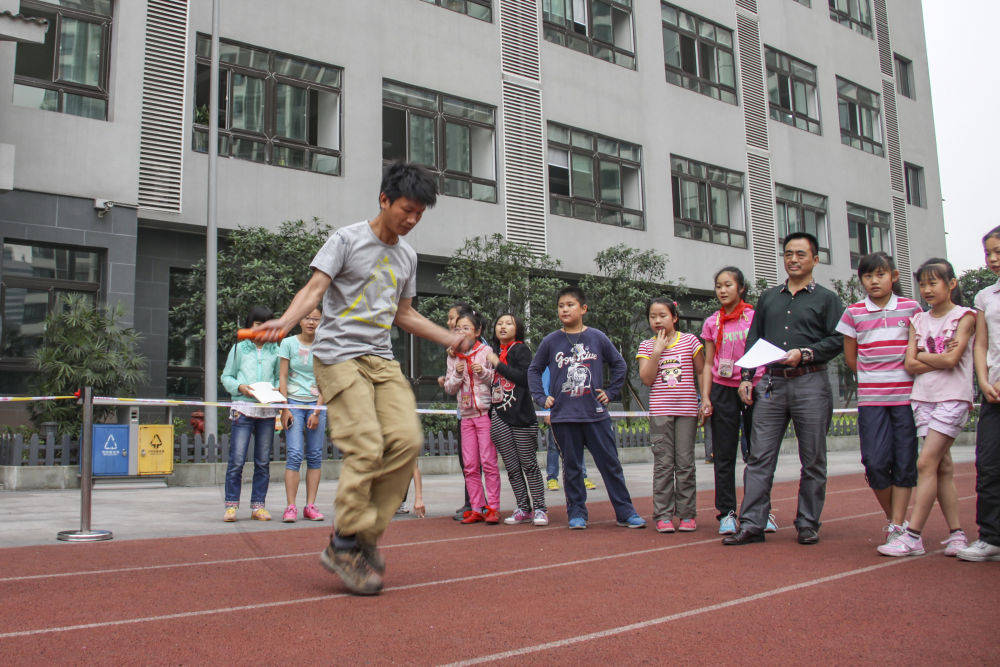 父亲的抉择追记重庆市大渡口区育才小学教师王红旭