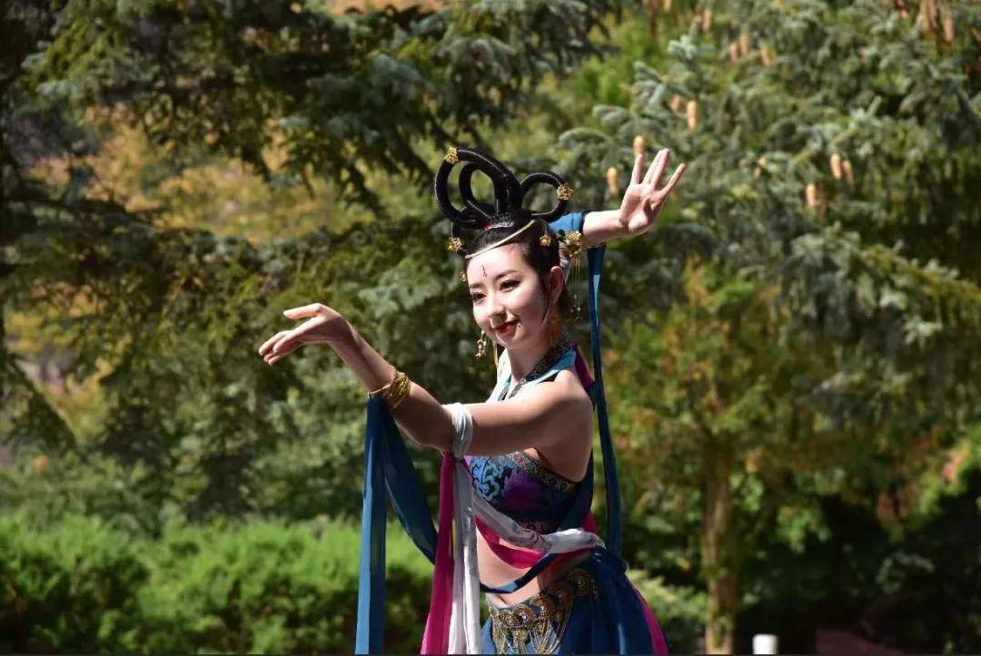 "飞天如意"邀您来崆峒山景区一起共度中秋佳节.