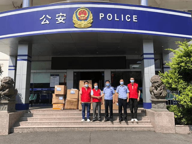 商盟公益为福州市亭江派出所捐赠口罩助力抗疫