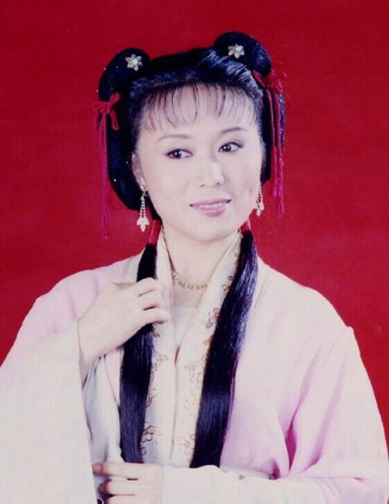如果说被誉为"黄梅戏皇后"的,可能就只有吴琼.
