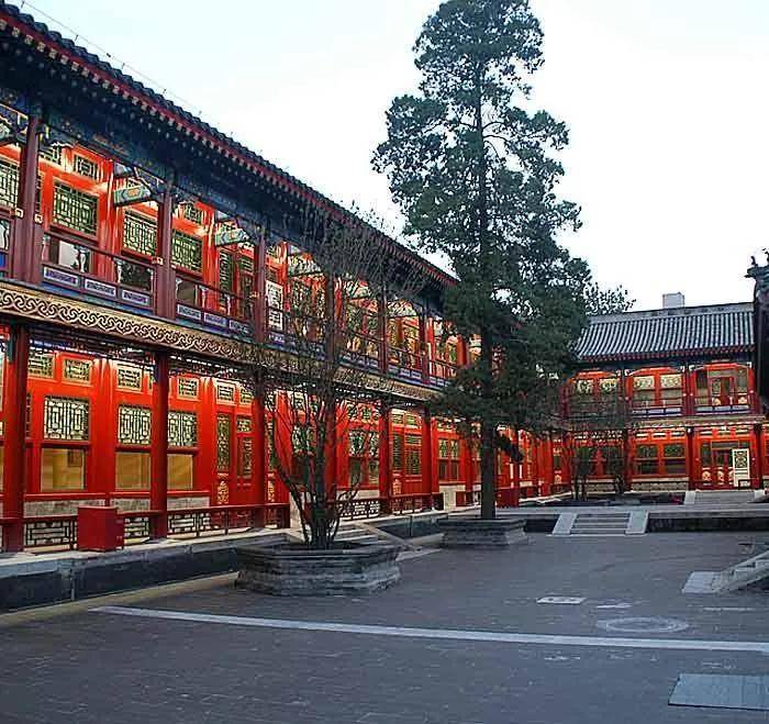 北京的恭王府究竟有多豪
