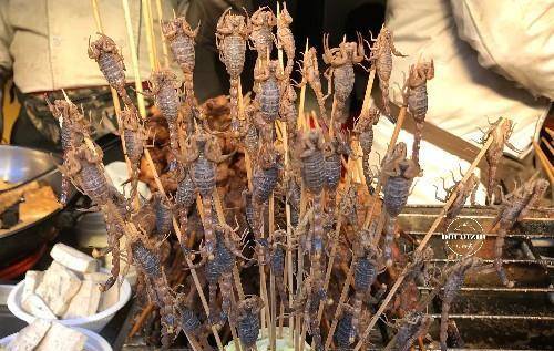 至于您对王府井小吃街的感受是怎么样?不妨评论区见