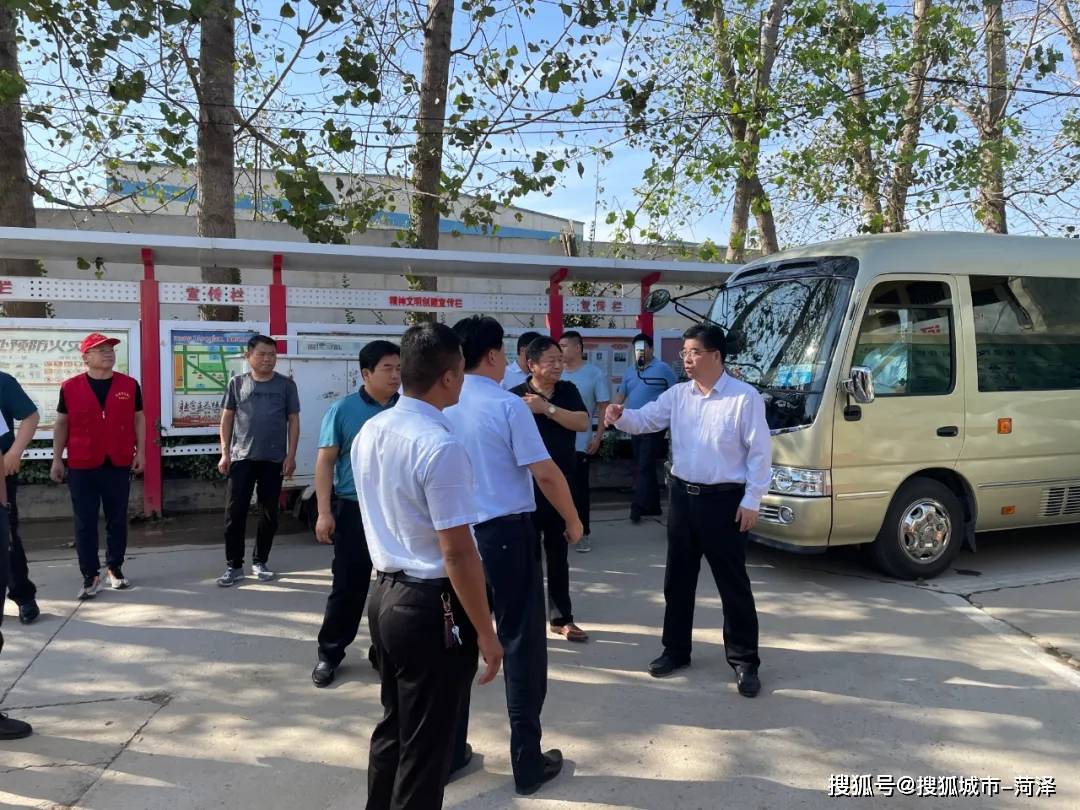牡丹区委常委,宣传部部长王海龙,副区长王烨华,北城街道党工委书记