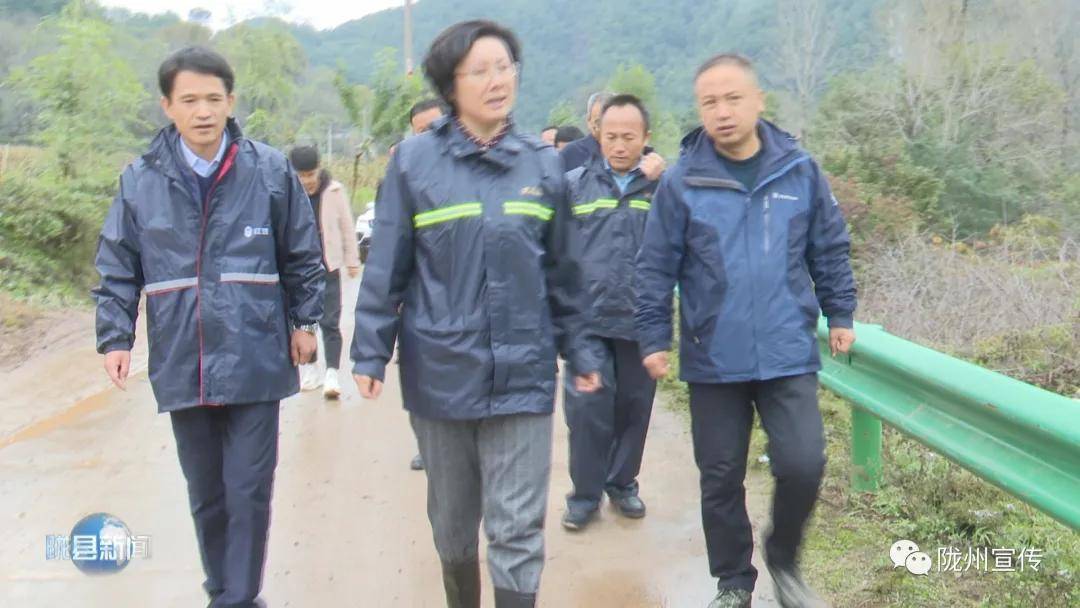 宝鸡陇县代县长李维芳检查道路交通安全