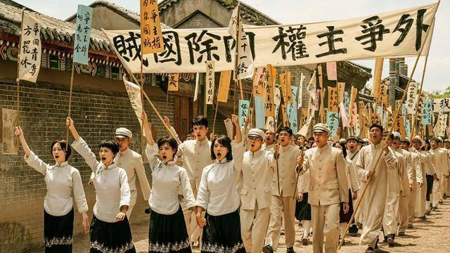 电影《1921》预售票房破亿,王源1921剧照公开:百年奋斗不忘来路!